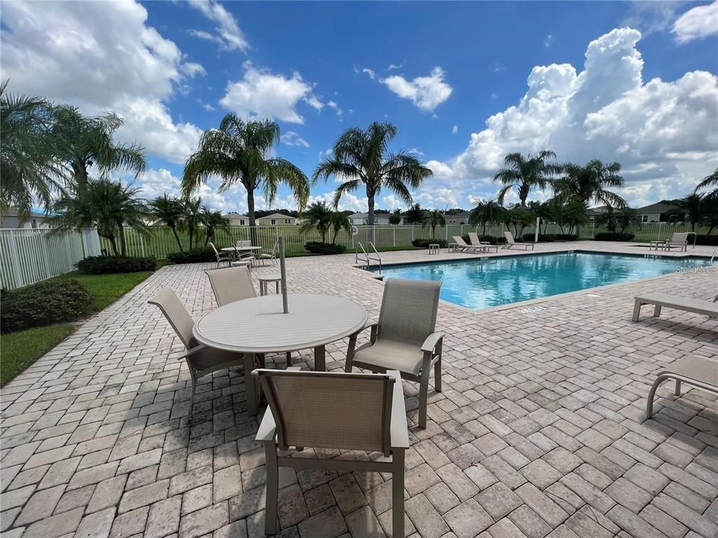 Exterior, Pool