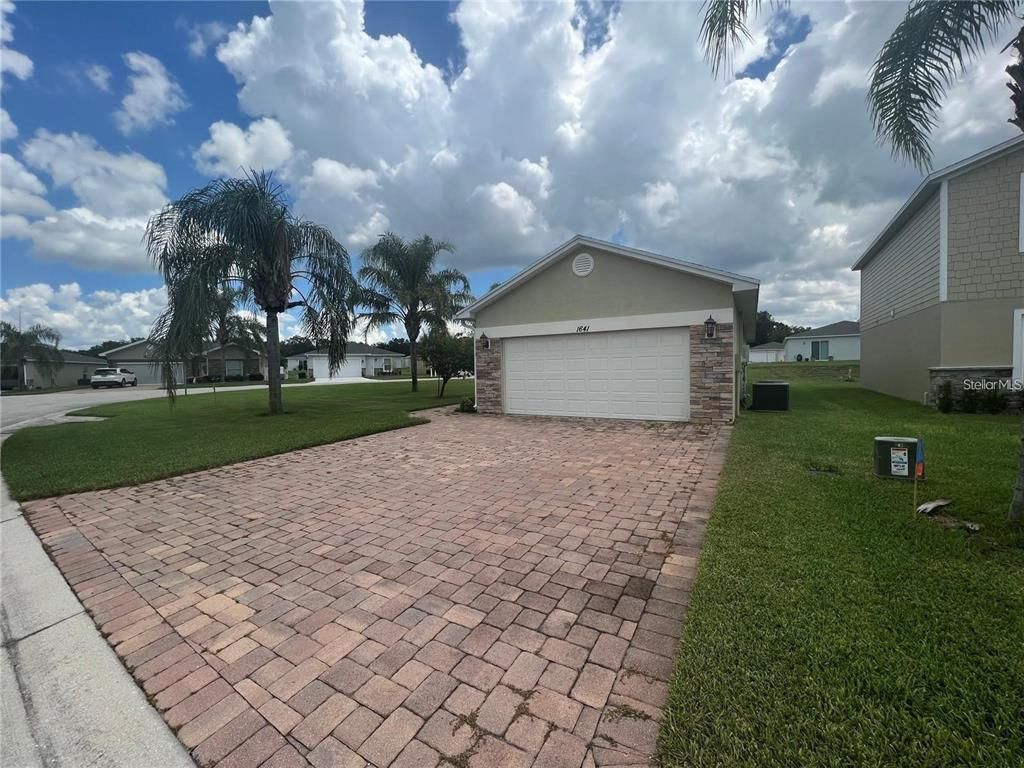 Detached Garage, Exterior