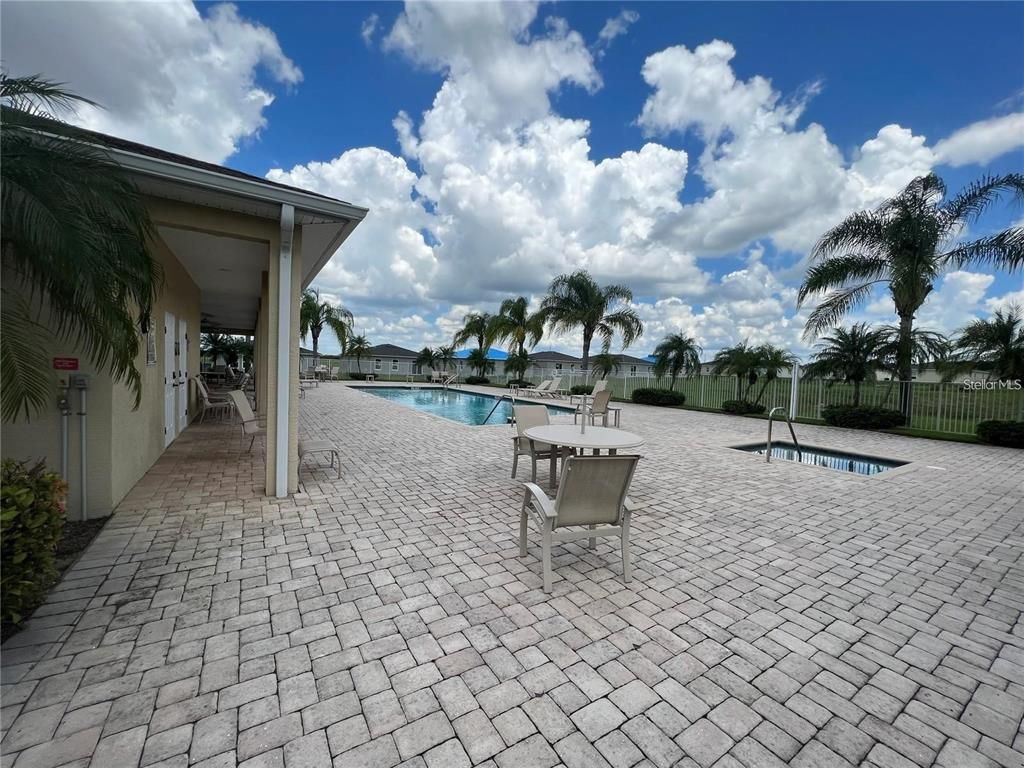 Exterior, Pool