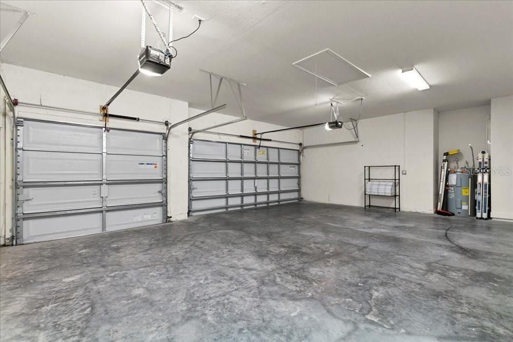 Garage, Interior