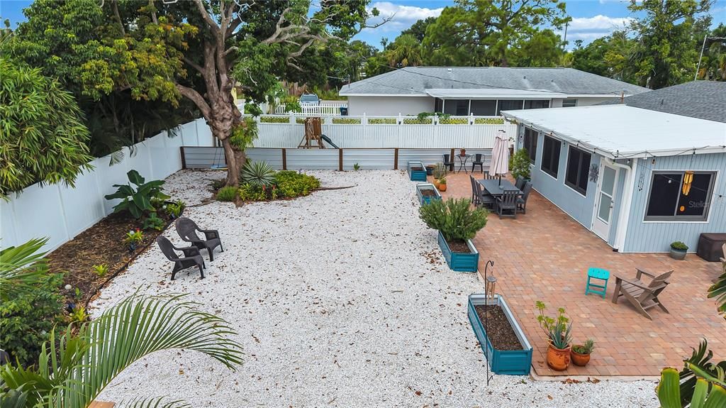Backyard, Exterior