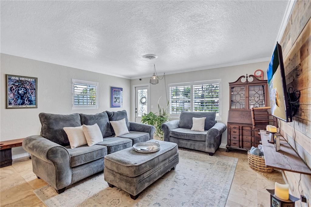 Interior, Living room, Pendant Lights