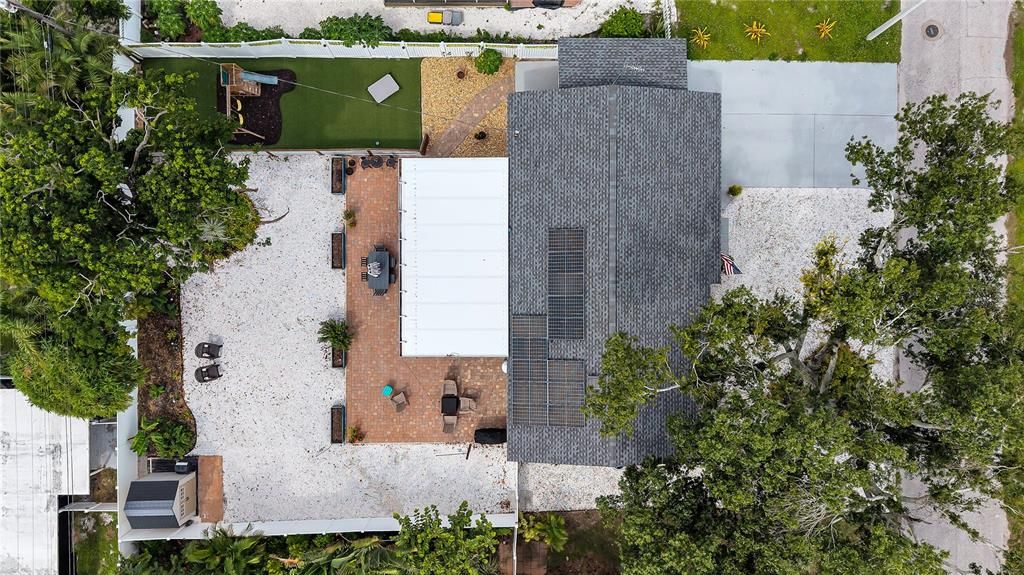 Exterior, Drone