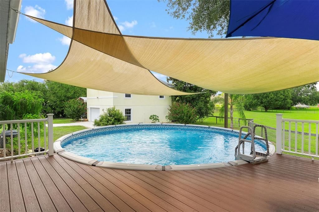 Exterior, Pool