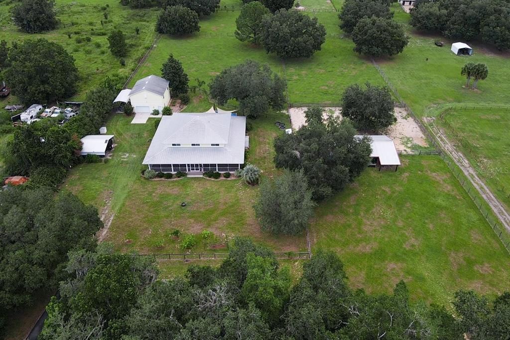 Exterior, Drone