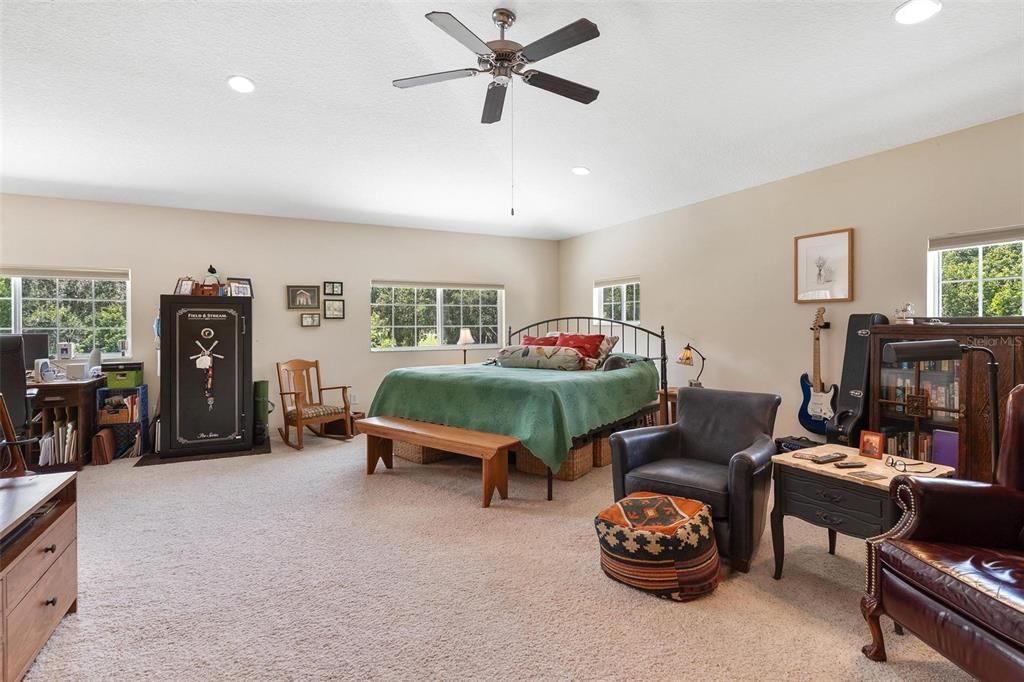Bedroom, Interior, Recessed Lighting