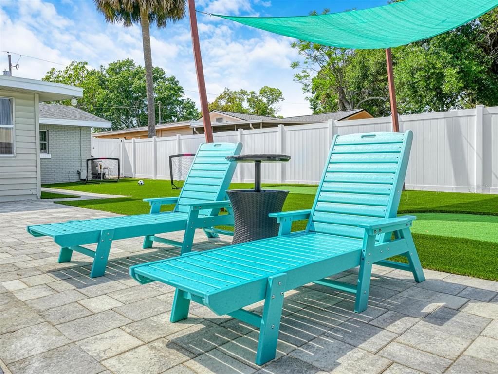 Backyard, Exterior