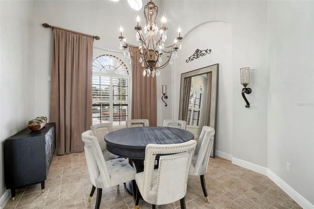 Chandelier, Dining room, Interior