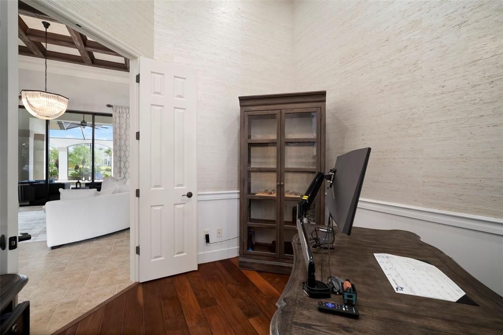 Home Office, Interior, Living room, Pendant Lights, Wood Texture Flooring