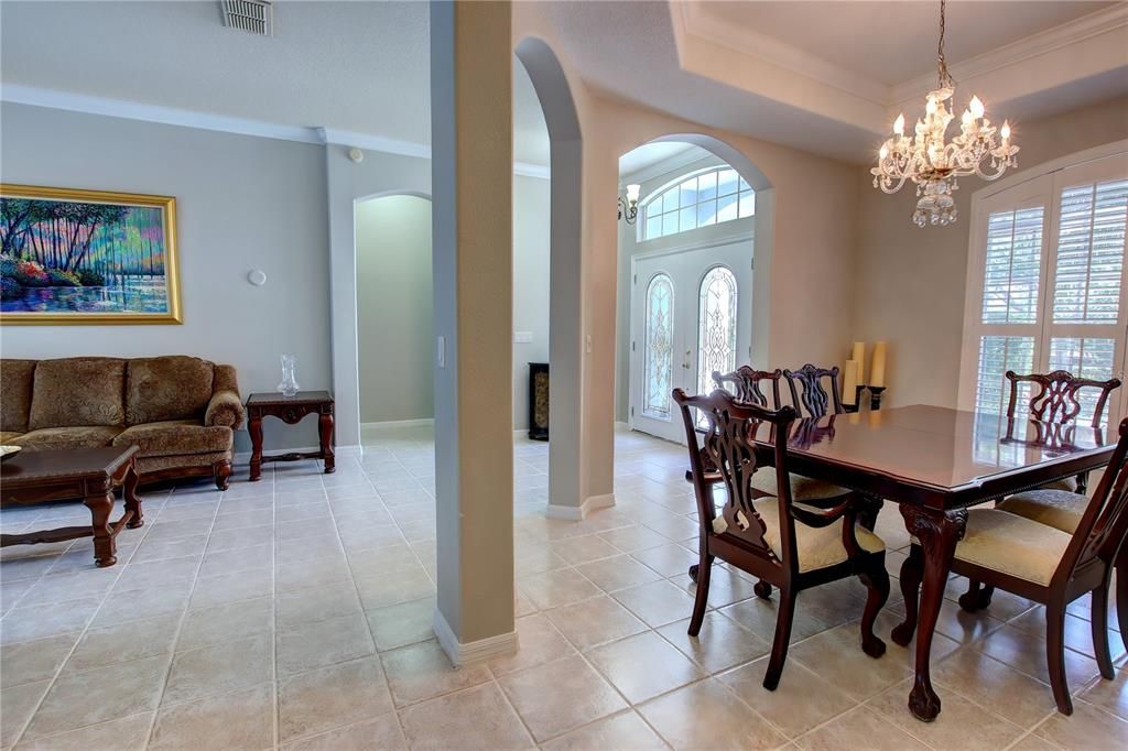 Chandelier, Dining room, Interior