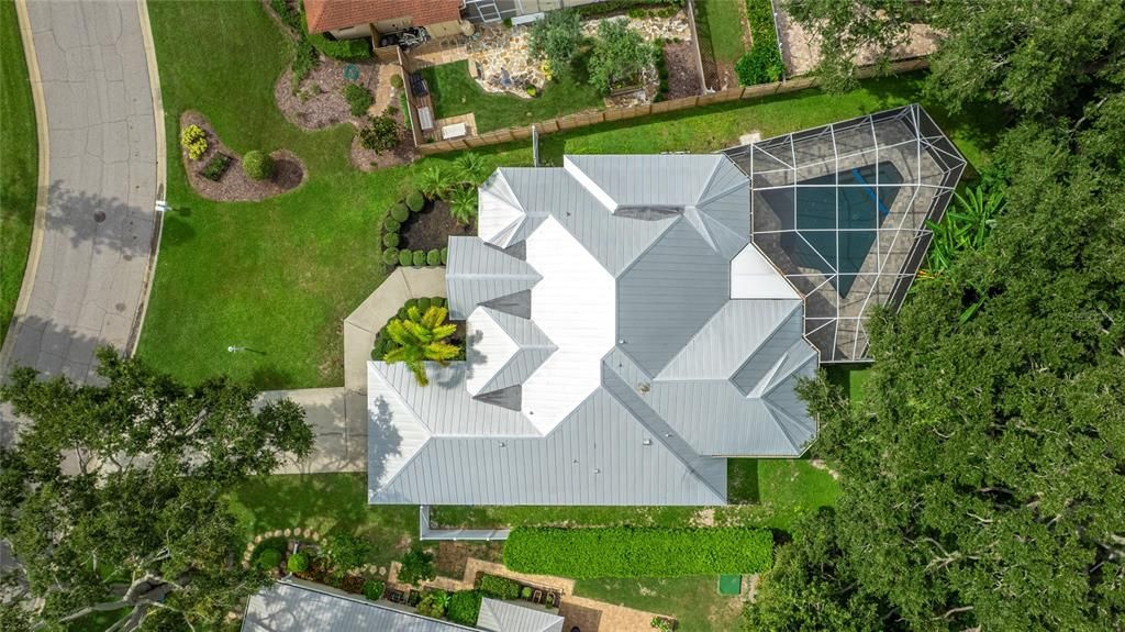 Exterior, Drone