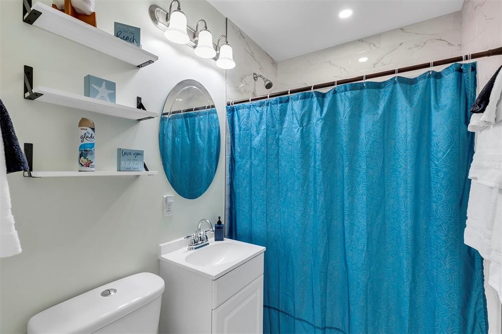 Bathroom, Interior, Recessed Lighting