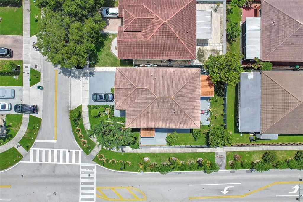 Exterior, Drone