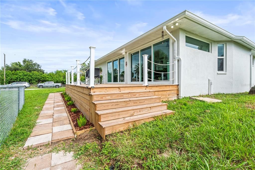 Backyard, Exterior
