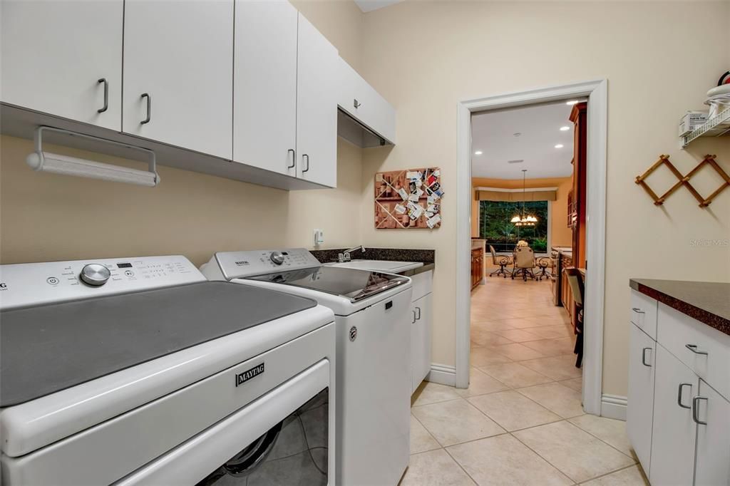 Dining room, Interior, Pendant Lights, Recessed Lighting, Washer