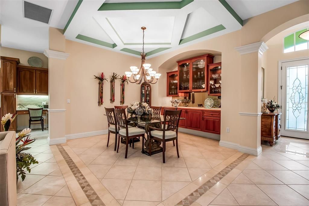 Chandelier, Dining room, Interior