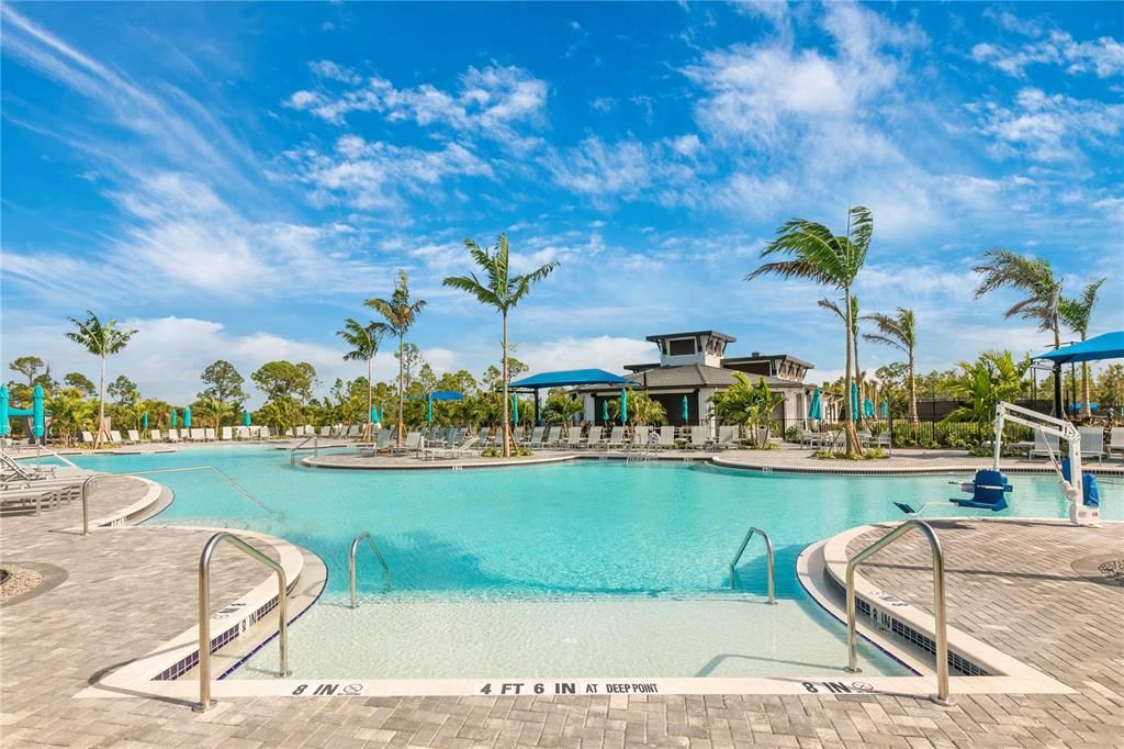 Exterior, Pool