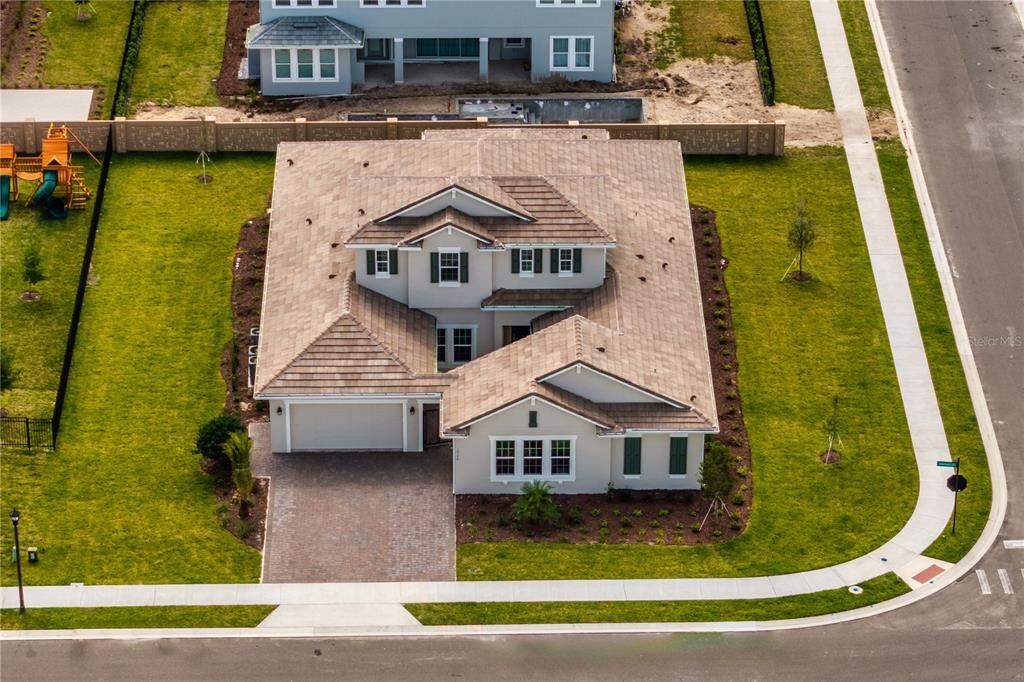 Exterior, Drone