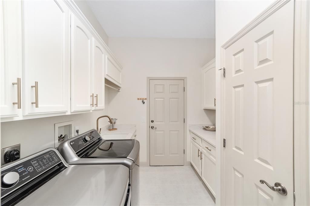 Interior, Washer