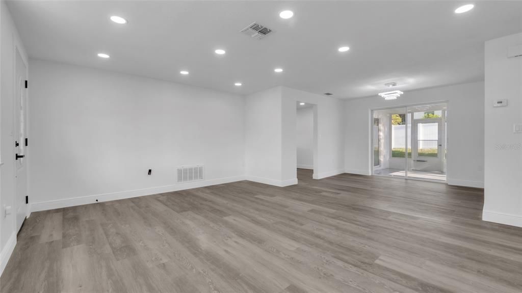 Empty room, Interior, Recessed Lighting, Wood Texture Flooring