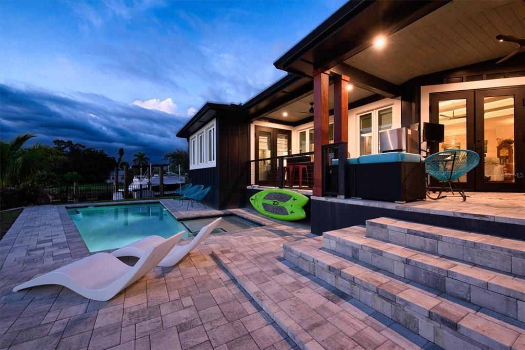Exterior, Pool
