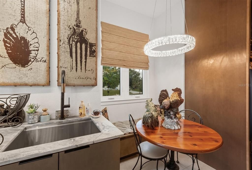Dining room, Interior, Pendant Lights