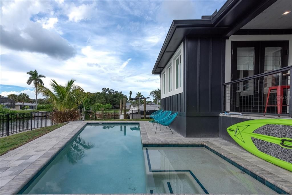 Exterior, Pool