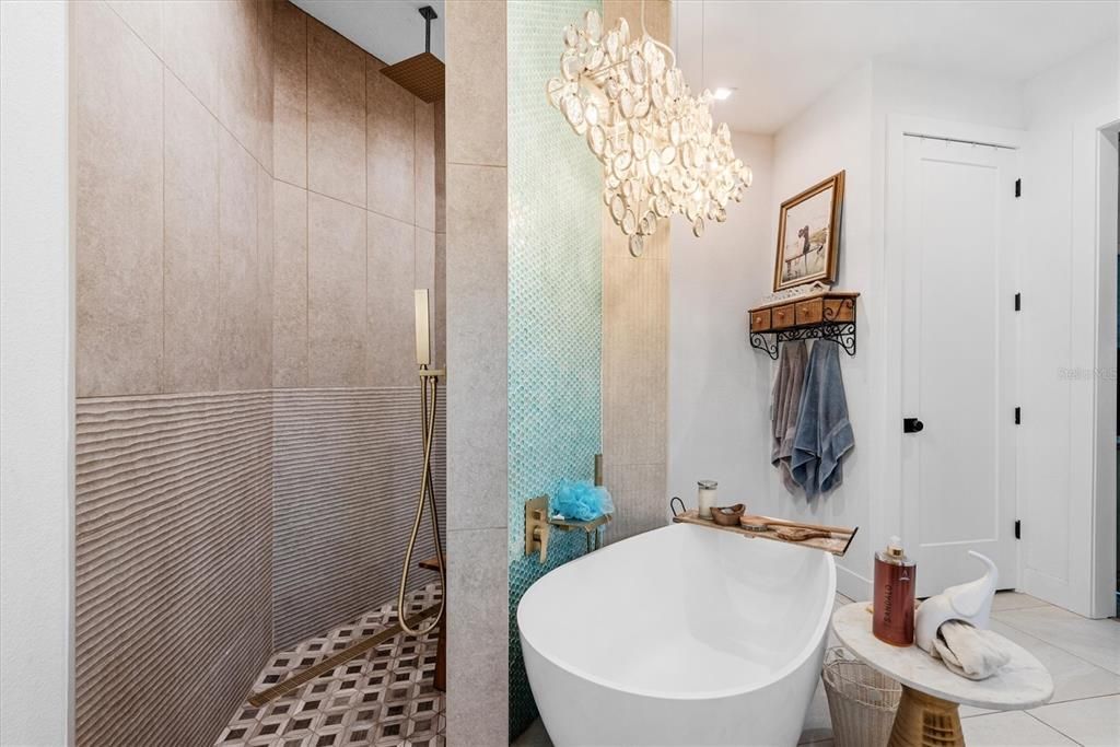 Bathroom, Chandelier, Free Standing Baths, Interior, Recessed Lighting