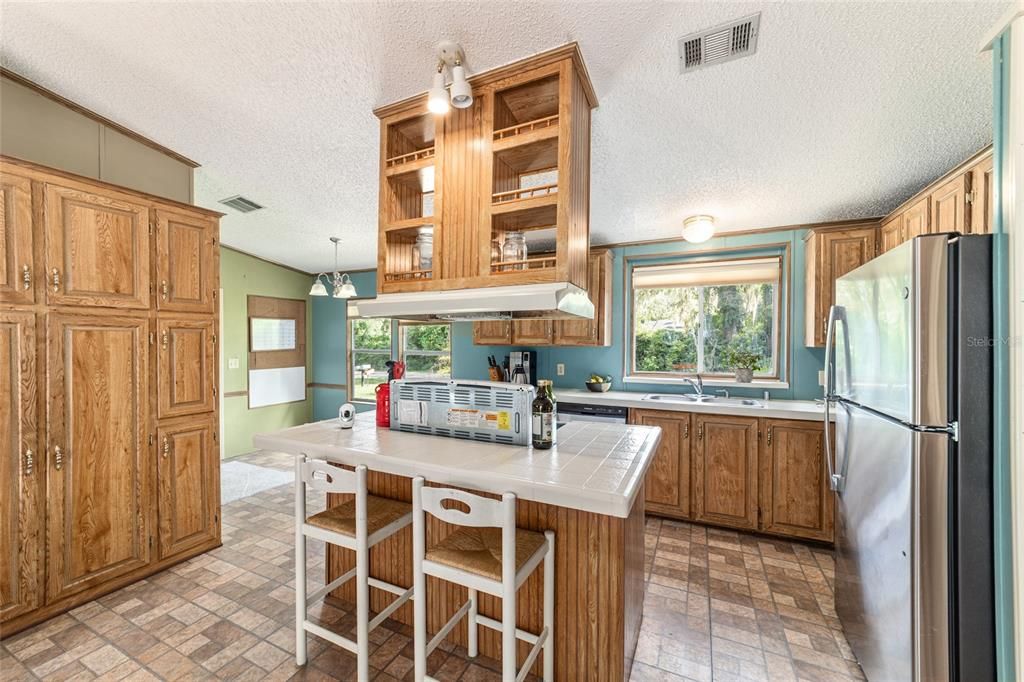 Interior, Kitchen, Pendant Lights, Tile Countertops