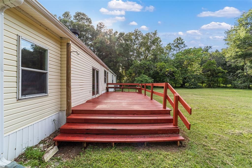 Backyard, Exterior