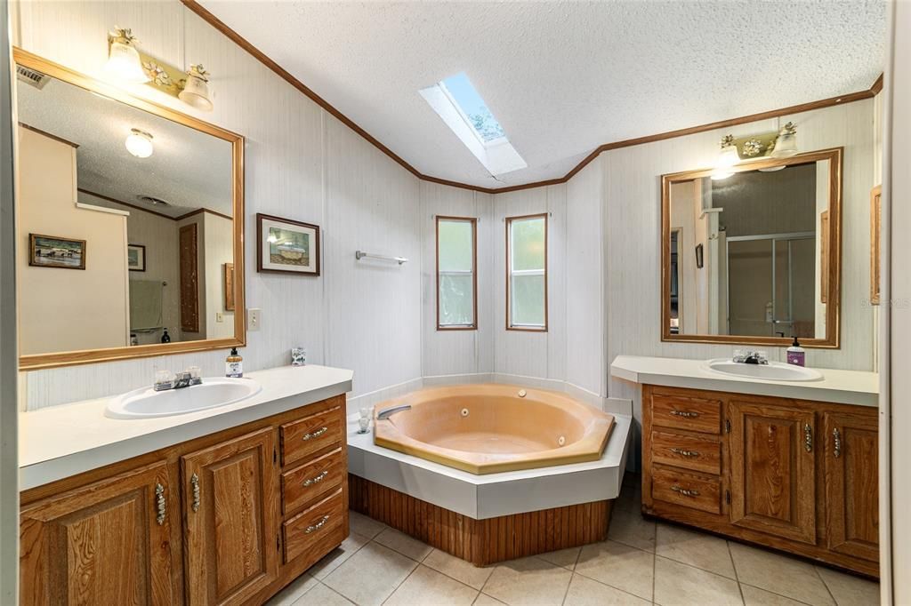 Bathroom, Dual Sink Vanities, Interior