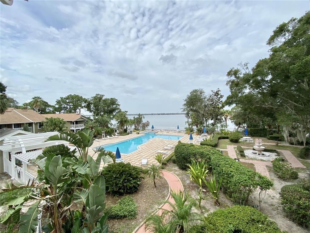 Exterior, Pool, Water