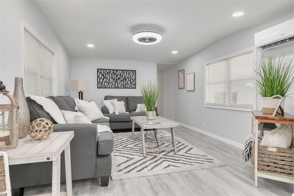 Interior, Living room, Recessed Lighting, Wood Texture Flooring