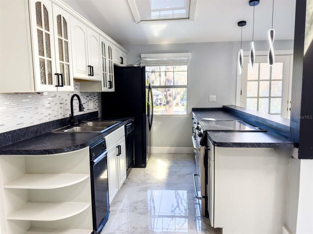 Interior, Kitchen, Marble, Pendant Lights
