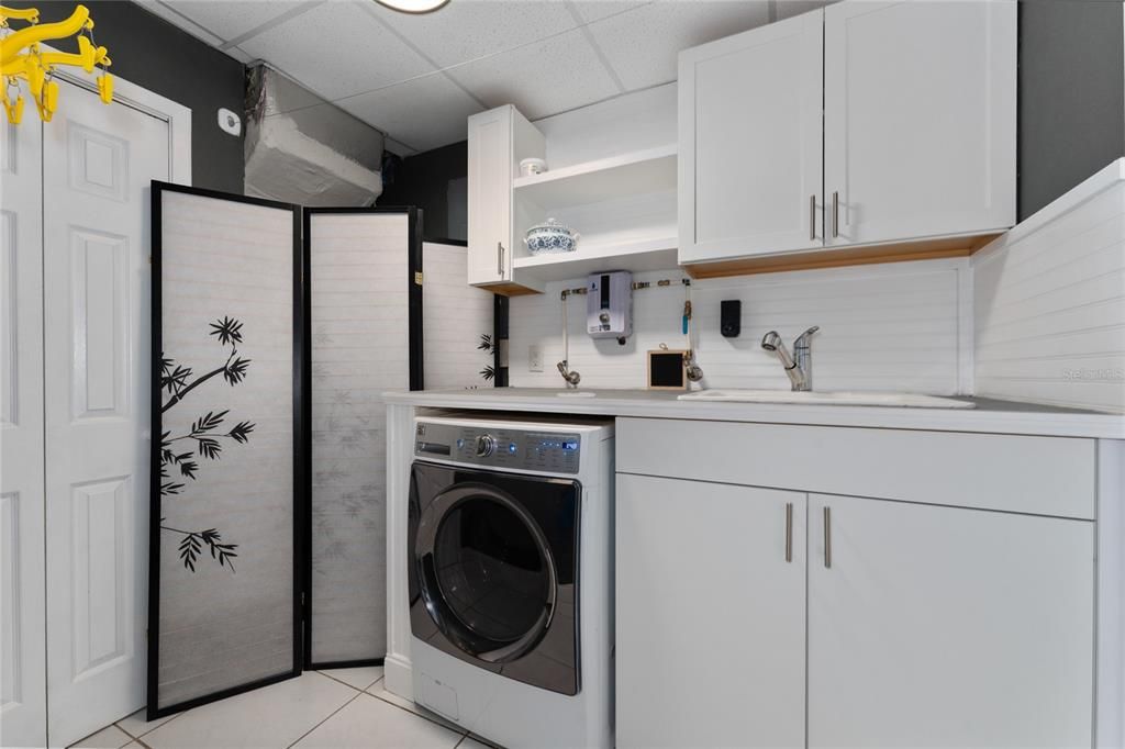 Interior, Washer