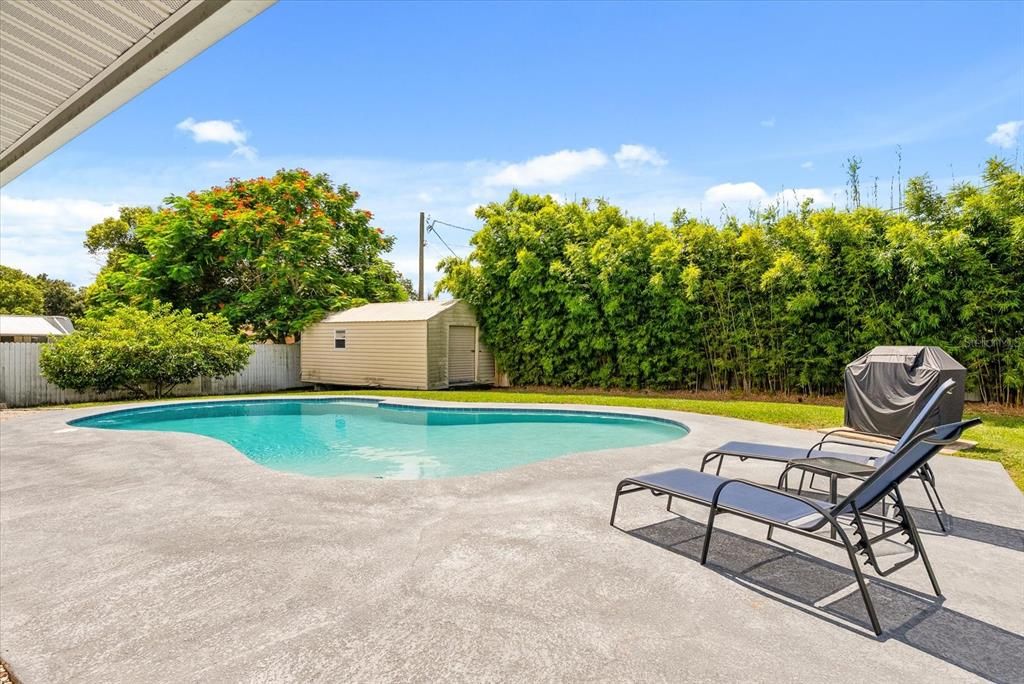 Exterior, Pool