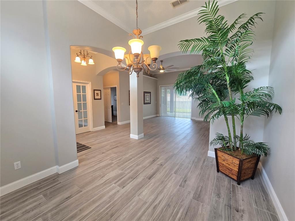 Chandelier, Empty room, Interior, Wood Texture Flooring