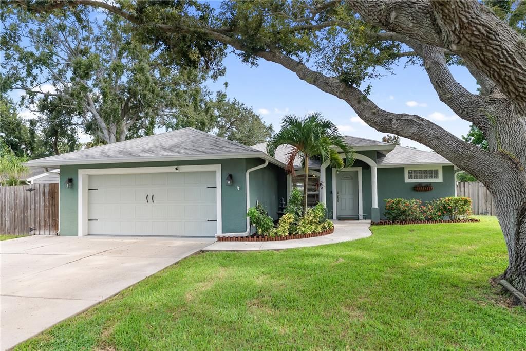 Attached, Backyard, Exterior, Facade, Ranch