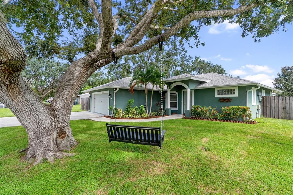 Backyard, Detached Garage, Exterior