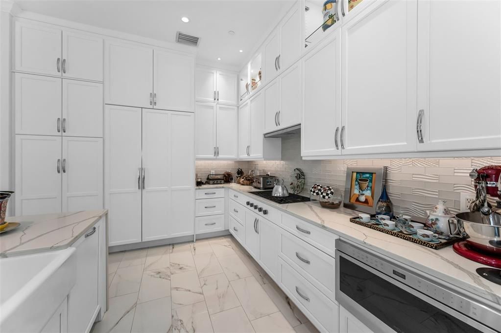 Interior, Kitchen, Marble, Recessed Lighting