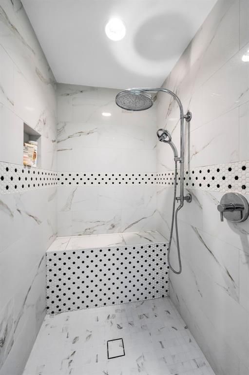 Bathroom, Interior, Marble, Marble Walls, Recessed Lighting
