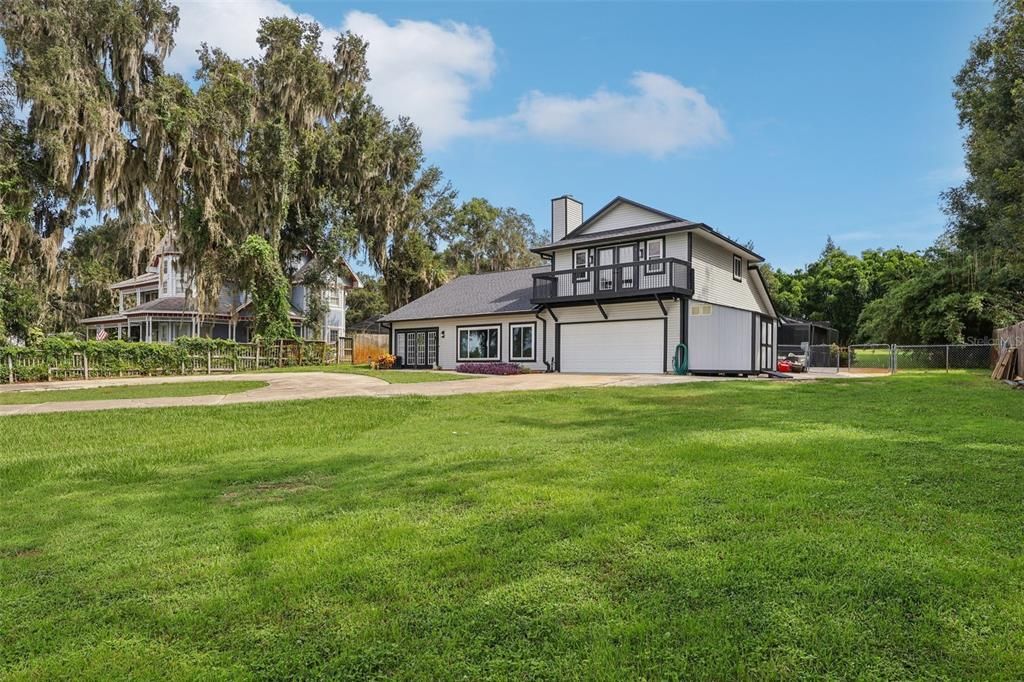 Backyard, Exterior