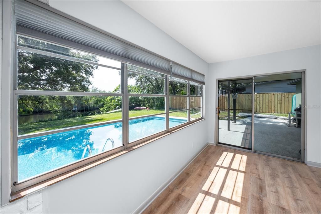 Empty room, Interior, Sun Room, Wood Texture Flooring