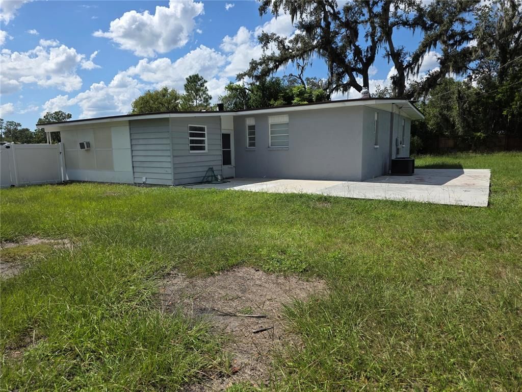 Backyard, Exterior