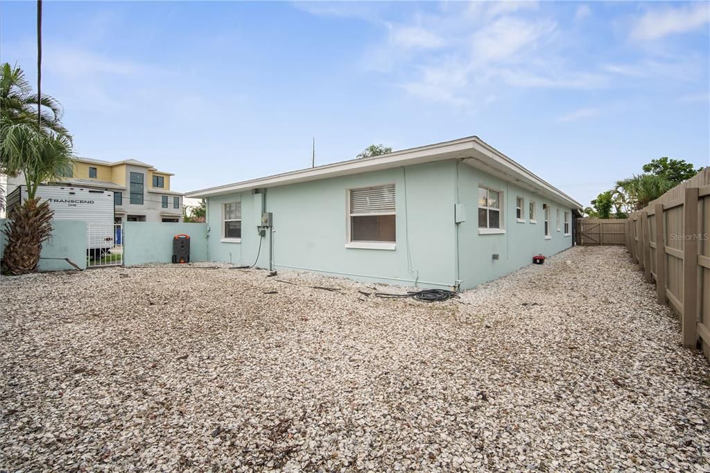 Backyard, Exterior