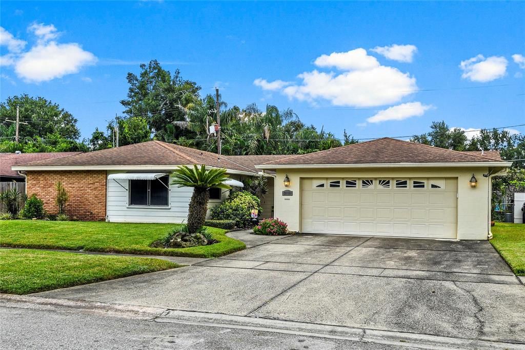 Attached, Exterior, Facade, Brick Facade, Ranch