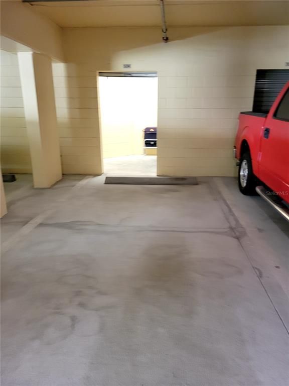 Garage, Interior