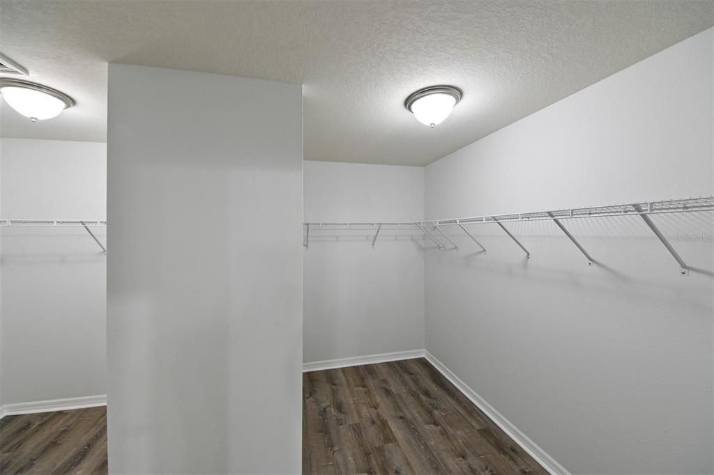 Interior, Walk-in Closets, Wood Texture Flooring