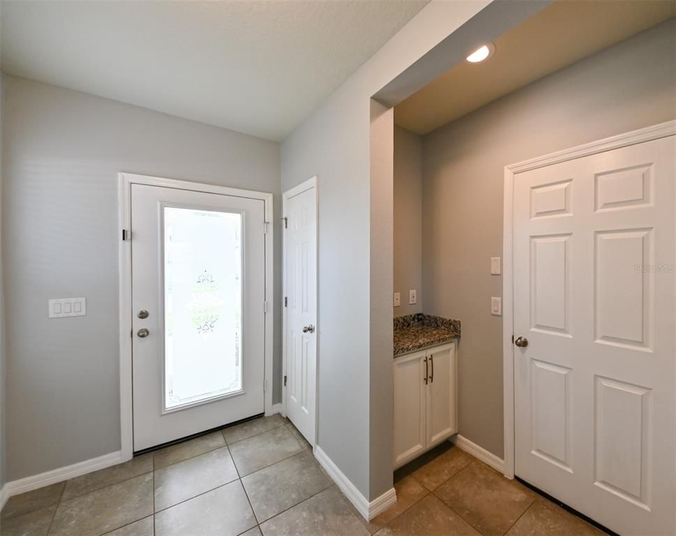 Interior, Recessed Lighting