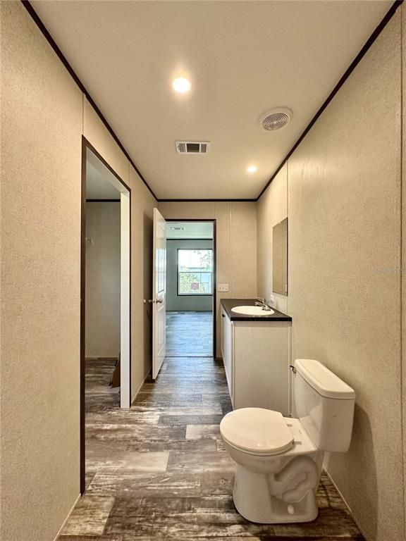 Bathroom, Interior, Recessed Lighting